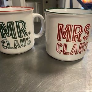 Mr and Mrs Claus mugs brand new no box. Never used sat in cabinet.
